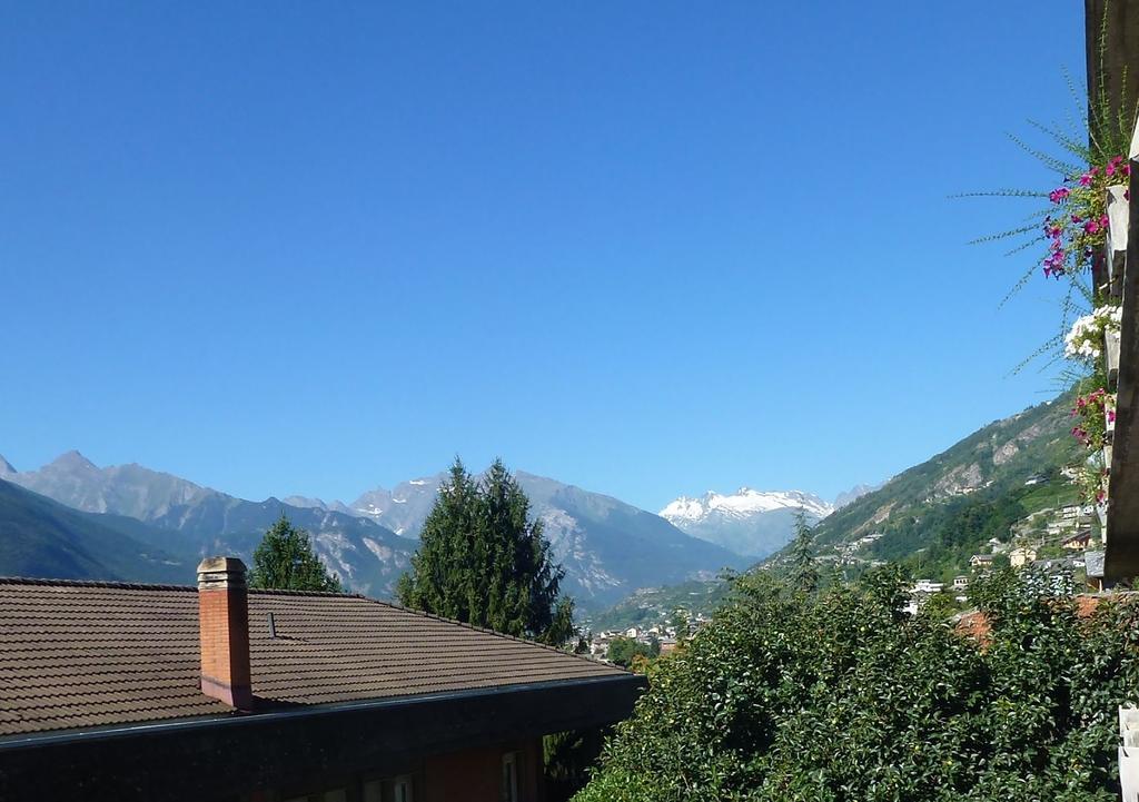 La Betulla Appartamento Confortevole Wifi E Parking Free Aosta Dış mekan fotoğraf