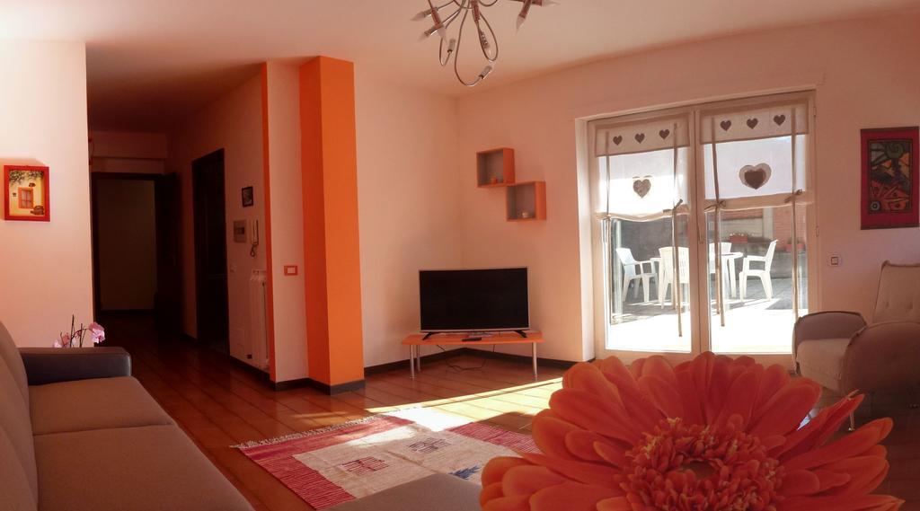 La Betulla Appartamento Confortevole Wifi E Parking Free Aosta Dış mekan fotoğraf