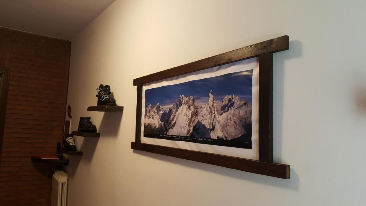 La Betulla Appartamento Confortevole Wifi E Parking Free Aosta Dış mekan fotoğraf